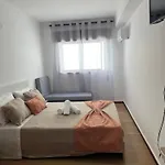 Apartament E Quartos Primorosa Nazaré