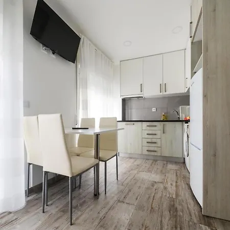 Apartament E Quartos Primorosa *