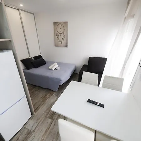 Apartament E Quartos Primorosa Nazaré