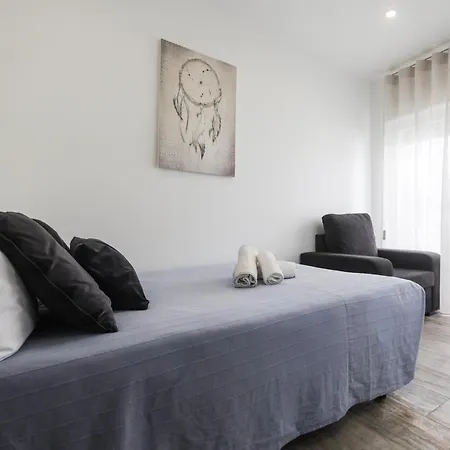 E Quartos Primorosa Apartament *