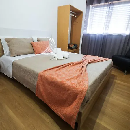 E Quartos Primorosa Apartament *