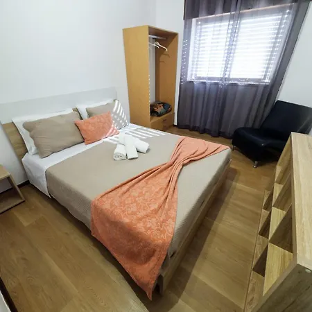 E Quartos Primorosa * Nazaré